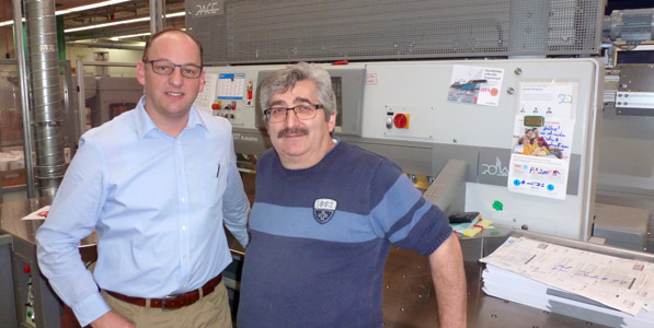 Andreas Burch, Produktionsleiter, und Emilio Marziano, Leiter Weiterverarbeitung (von links)