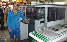 Fabian Keller in front of three-side trimmer BC 330